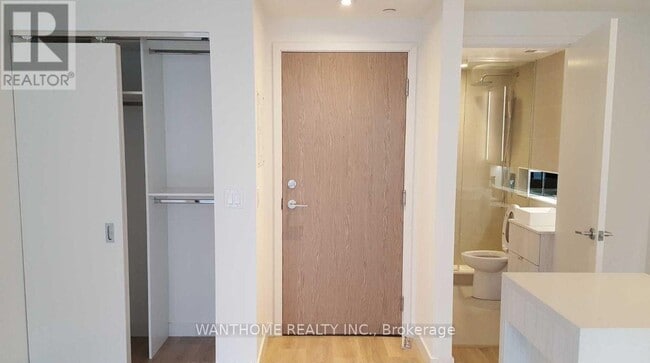 Photo - 215 Queen St W Unit 1212