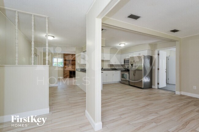 Photo - 4936 Bobbie Ave