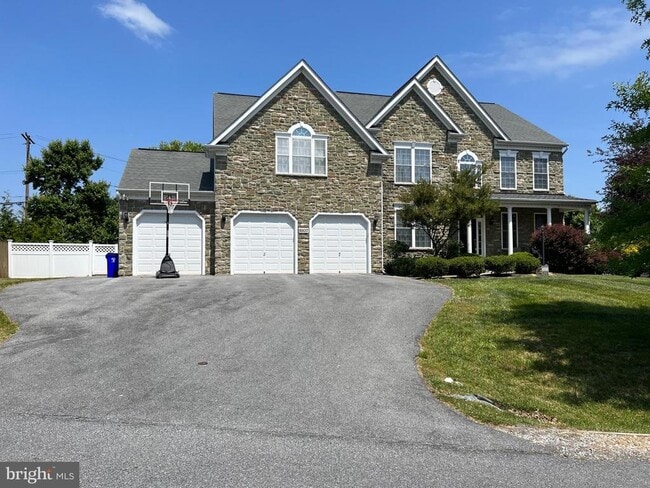 Building Photo - 8107 Kylemore Way Rental