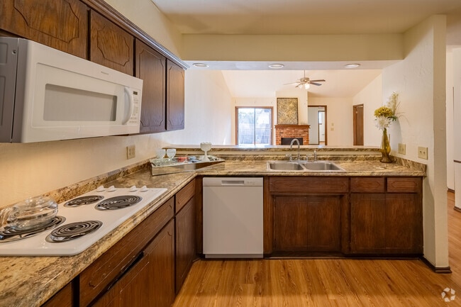 3BR, 2BA - 1,270SF - Kitchen - Mason Landing