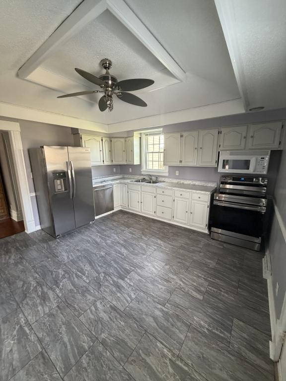 Photo - 2112 Herbert St