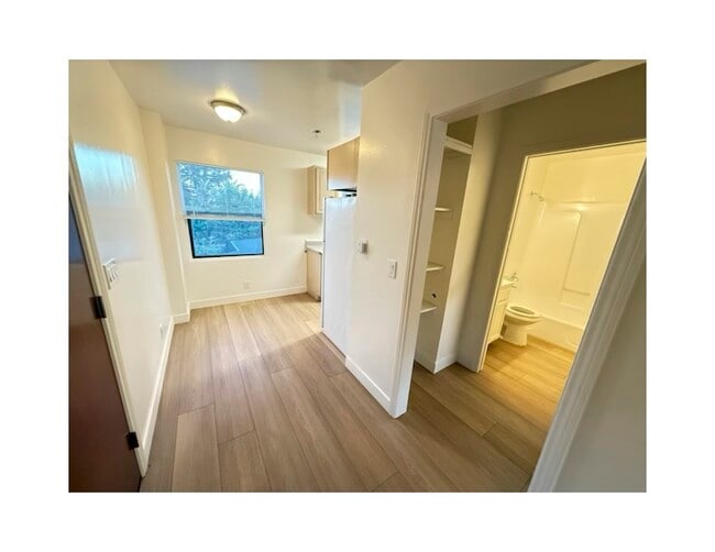 Photo - 2225 Marathon St Unidad B