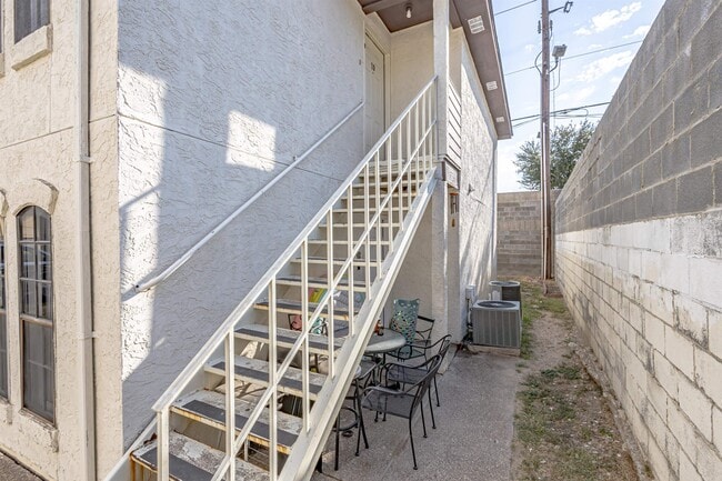Photo - 104 Belaire Dr Unidad 10