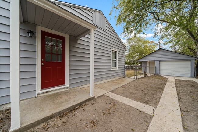 Photo - 3938 S Walters