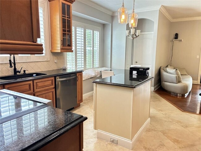 Photo - 1890 Emerald Green Cir