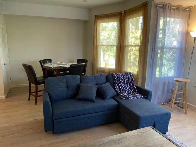 Photo - 140 Fabyan Pl Unit 2