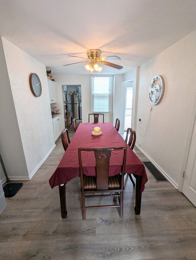 Photo - 118-120 S 25th St