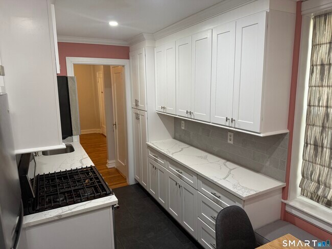 Photo - 70 Strawberry Hill Ave Unit 1-1A