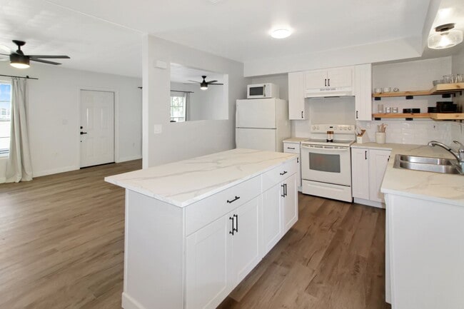 Photo - East Gate Annual Home for Rent