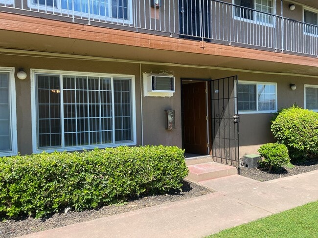 Photo - Welcome to SkyView Villa & Somerset Apartm... Unit 2501-21 D