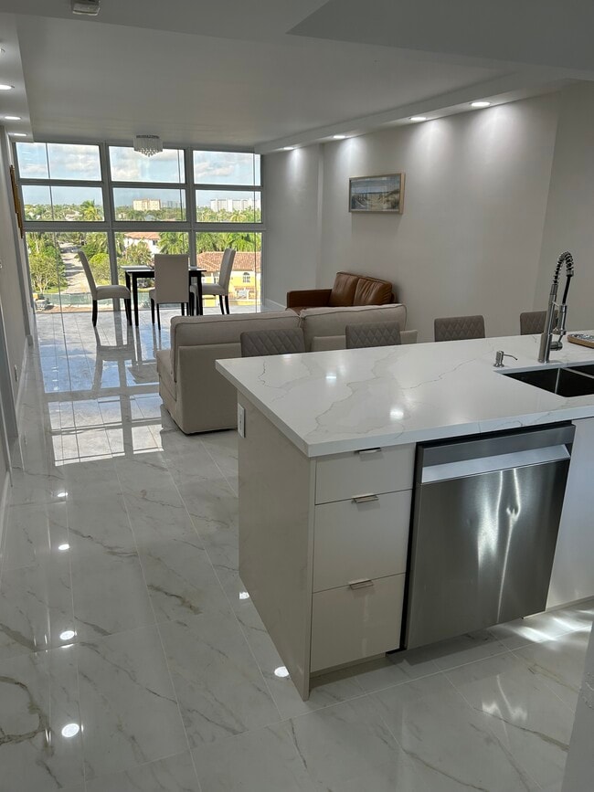 Building Photo - 1391 S Ocean Blvd Unit 605
