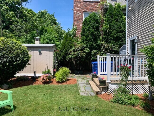 Photo - 30 Putnam Rd Condo Unit 1