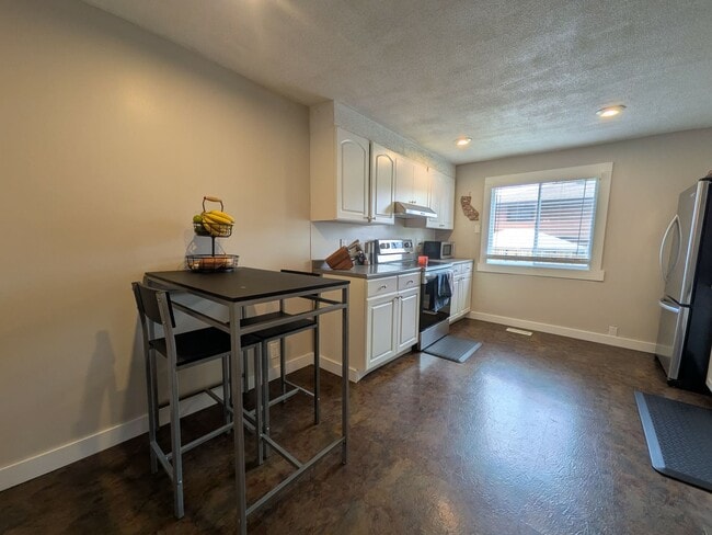 Photo - 151 Singleton Dr