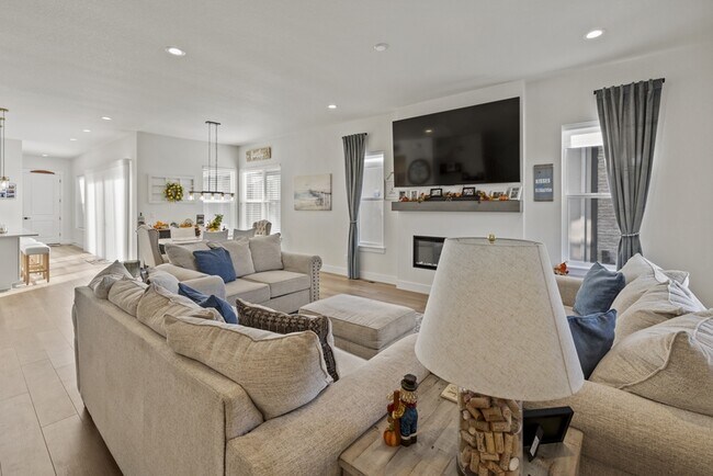 Photo - 9557 Carcassonne Pl