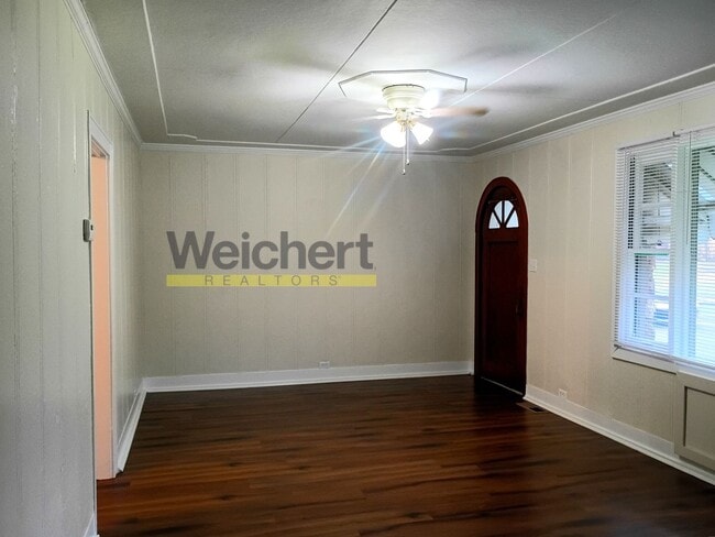 Photo - Charming 2BR/1BA Home with Spacious Backyard
