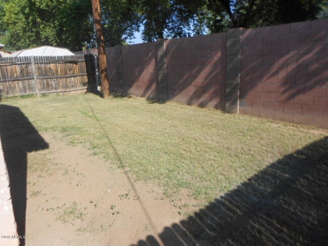 Photo - 2727 W Belmont Ave