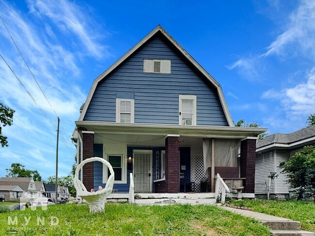 Photo - 327 Lasalle St Townhome