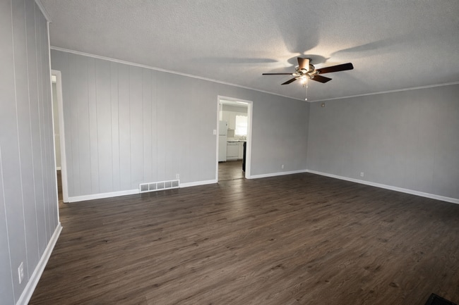 Photo - Available Soon : Charming Home in a Quiet Kansas City Neighborhood!