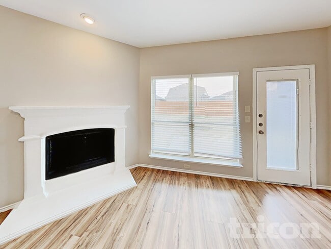 Photo - 1216 Alder Tree Ln