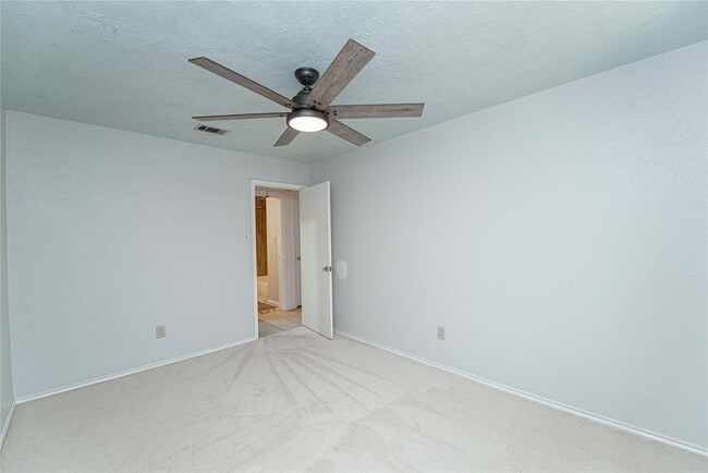 Building Photo - 25418 Sugar Valley Ln