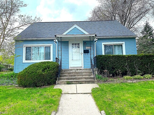 Now Leasing! Charming Home in One of Madis... - Now Leasing! Charming Home in One of Madis...