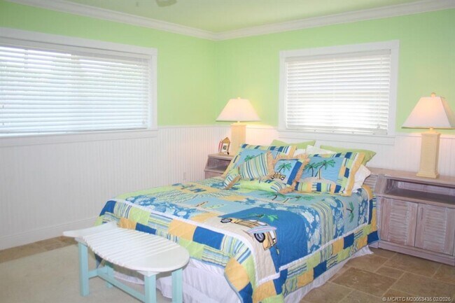 Photo - 513 Gunwale Ln