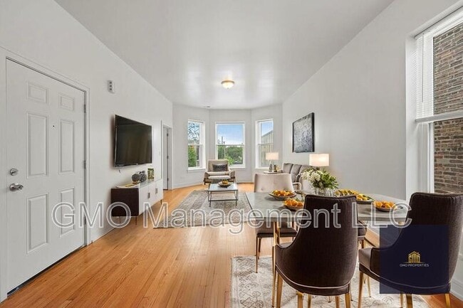 Photo - 4230 W Adams St Unit 2