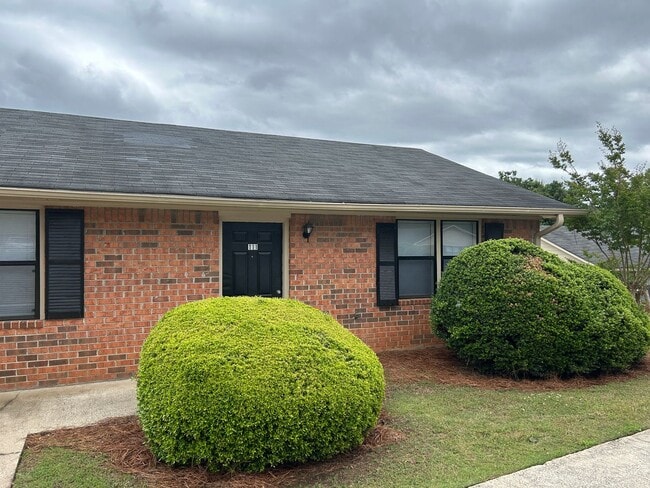 Building Photo - 109/111 Deer Creek Ct Unit 111 Deer Creek Ct