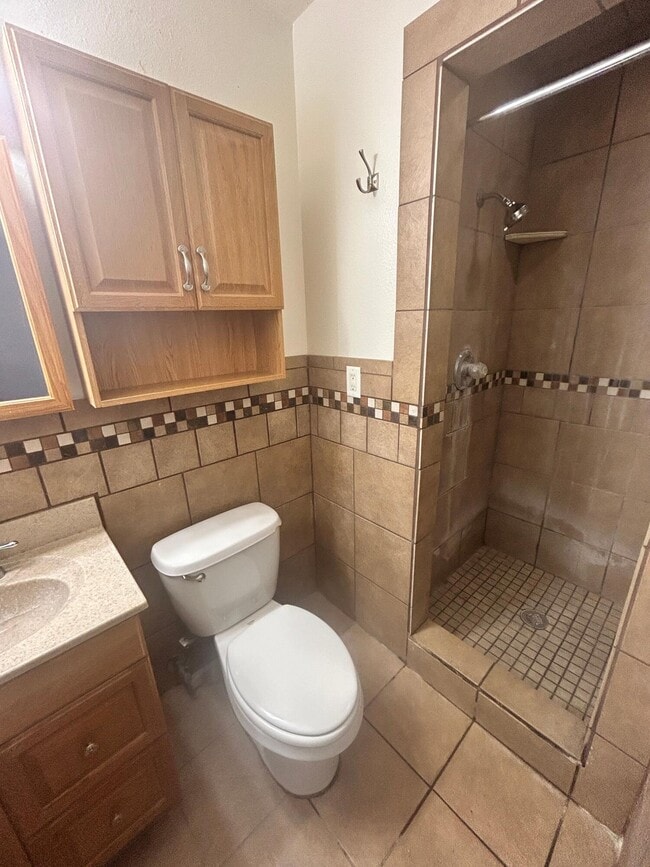 Photo - 2511 52nd St