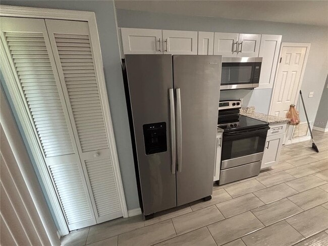 Photo - 151 Stefanik Rd