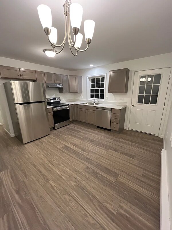 Photo - 156 Grove Ave