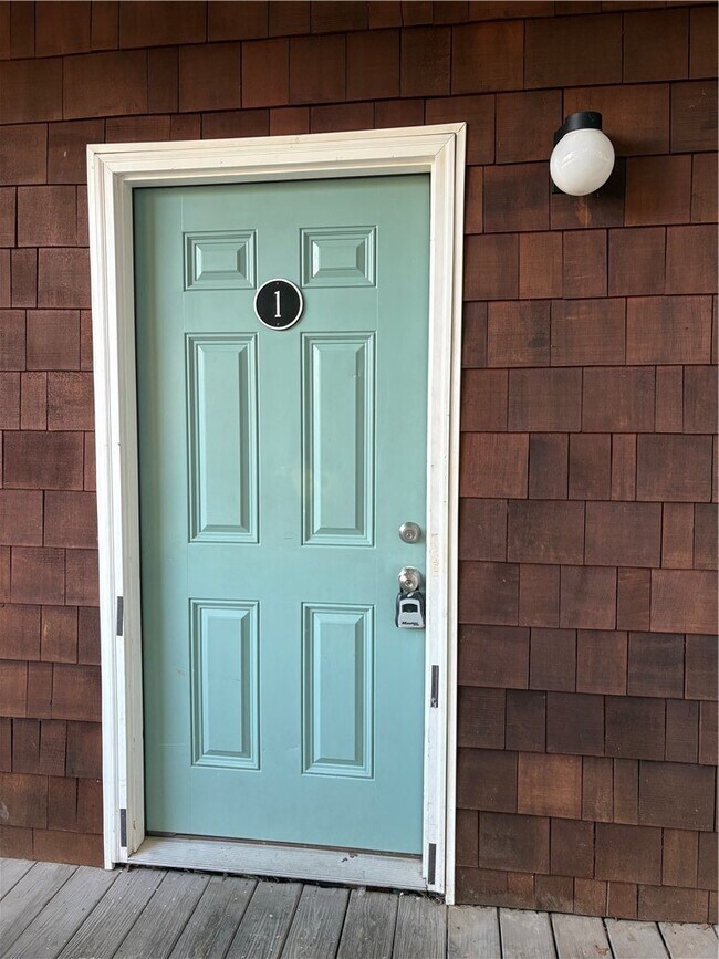 Photo - 944 N Storer Ave Unit 1