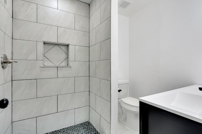 Photo - 6124 Sundown Dr