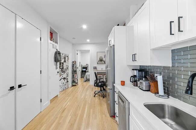 Photo - 425 Amsterdam Ave Unit 2N