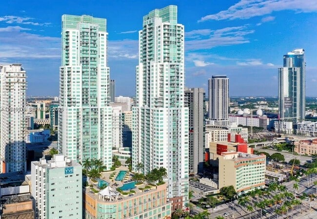 Building Photo - 244 Biscayne Blvd Unit 1210