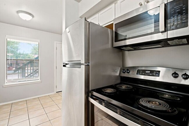 Photo - 2770 N Barcelona Ave