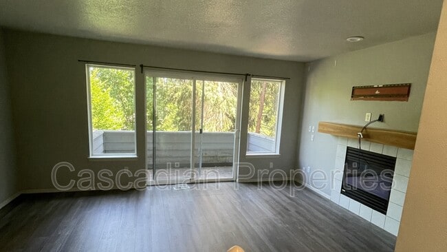 Photo - 6170 SE Lake Rd