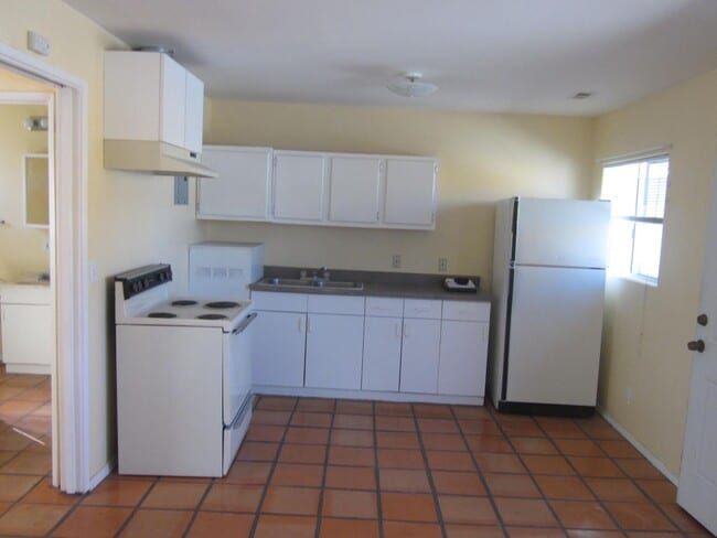 Photo - 516 N I St Unidad 516A