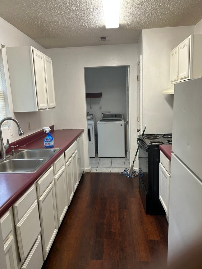 Photo - 3103 Ross Ave