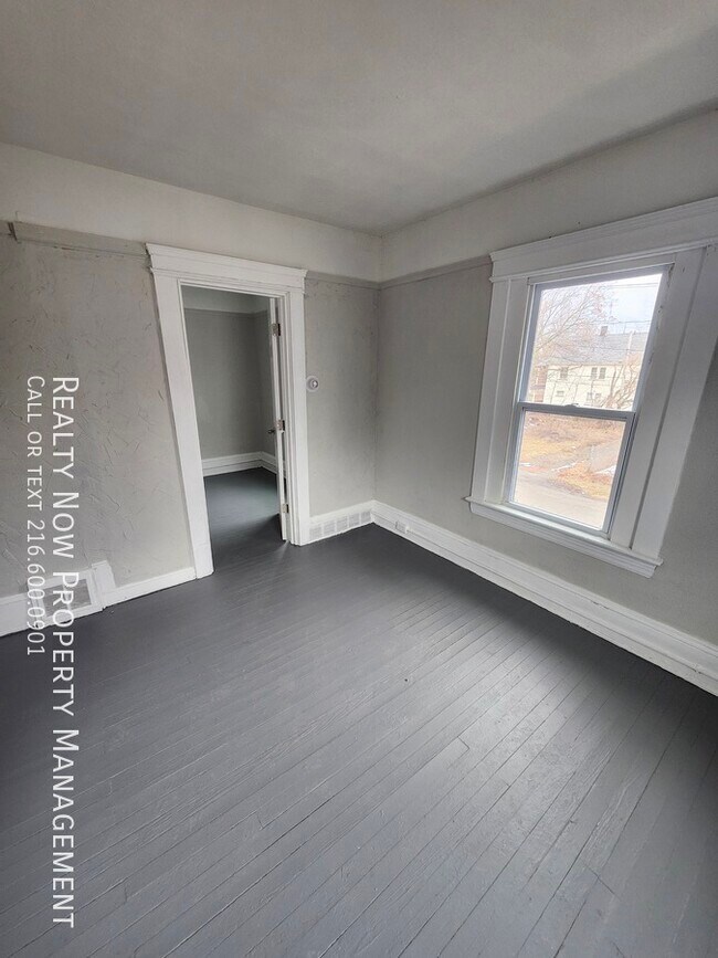 Photo - 8918 Folsom Ave Unidad 3