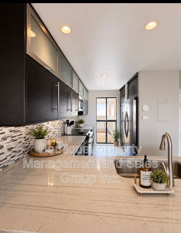 Photo - 7334 Marina Pacifica Dr N
