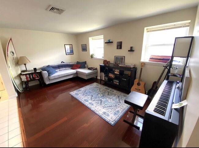 Living Room - 136 Hill St Unit 3