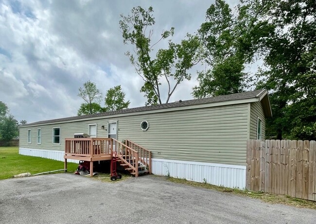 Building Photo - 24610 Clennie Needham Rd Rental