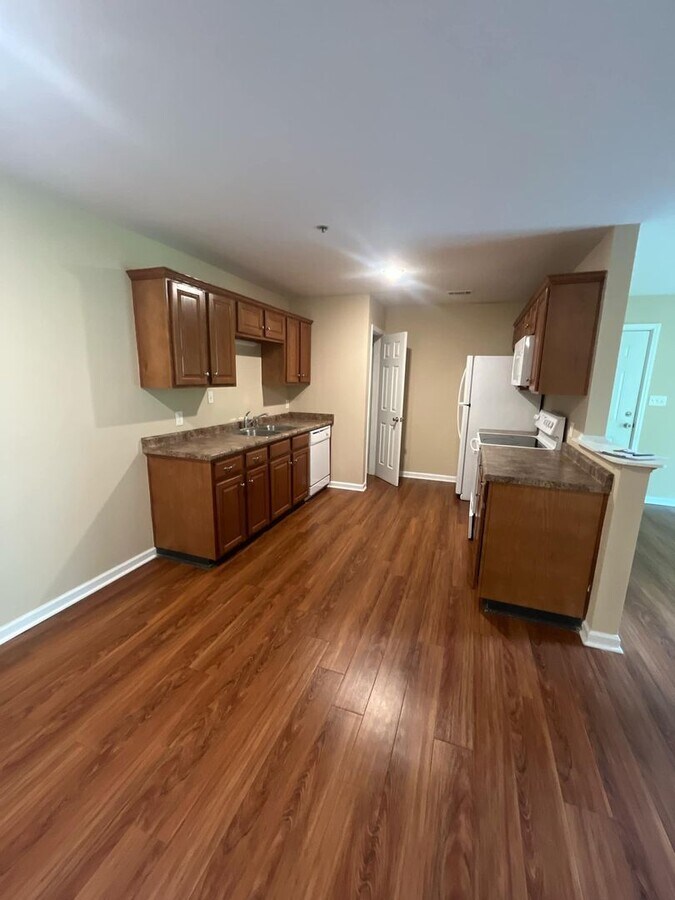 Old Mill Apartments - Old Mill Apartments