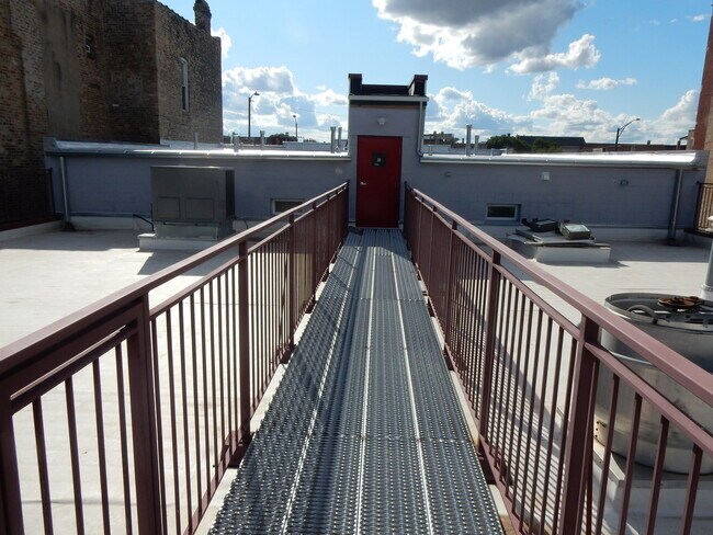 Photo - 2109 S Ashland Ave Unit 2S