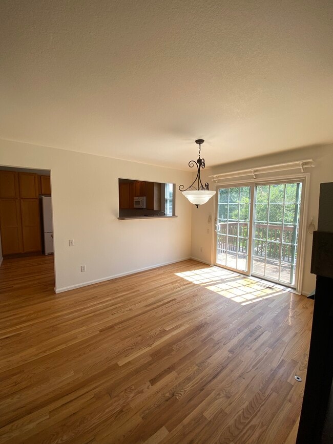 Photo - 6205 Secrest St