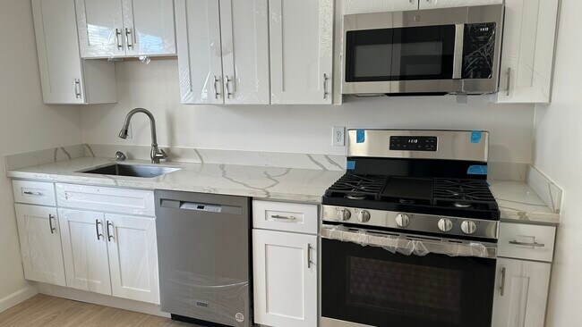 Photo - 3237 Courtland Ave Unidad #B