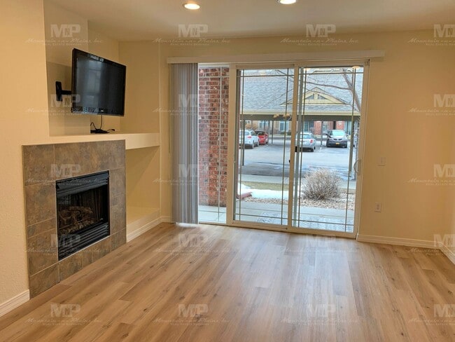 Photo - 2133 Krisron Rd Unidad C104