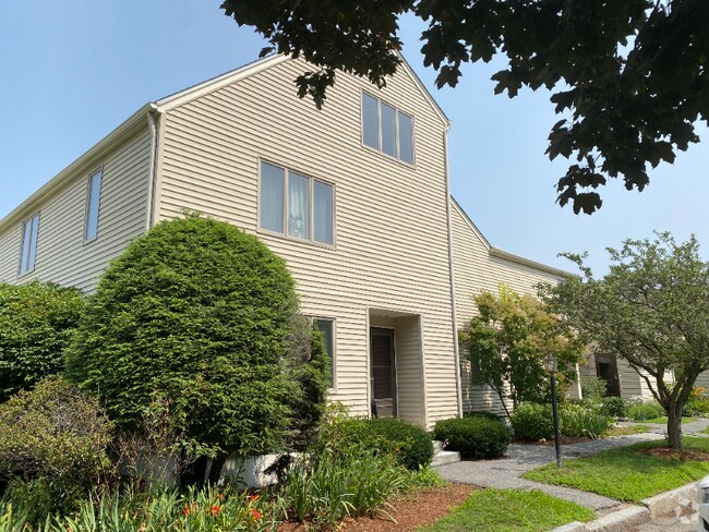 Building Photo - 403 Great Rd Rental