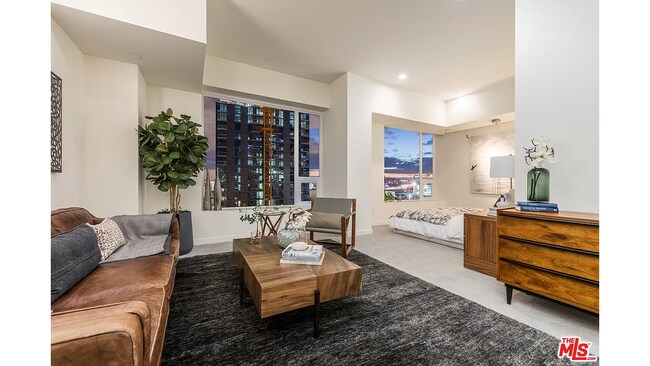 Master Bedroom - 1050 S Grand Ave Unidad 2105